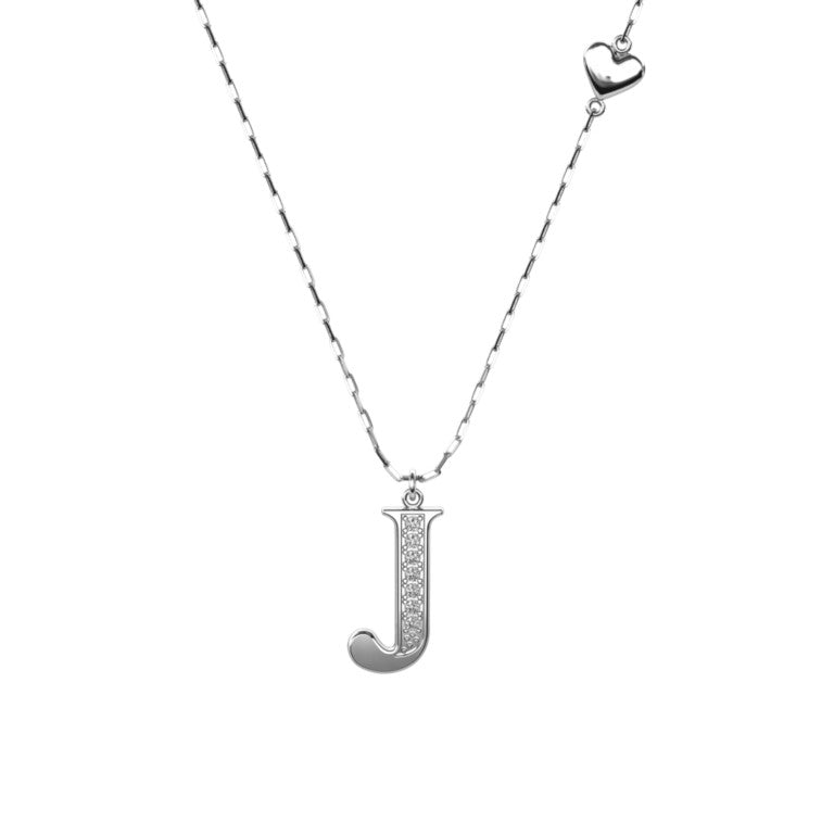 Ankerkette mit einem Buchstaben "J"-Anhänger und einem kleinen Herz, aus 925 Silber, Breite ca. 1 mm, Länge 42 + 3 cm