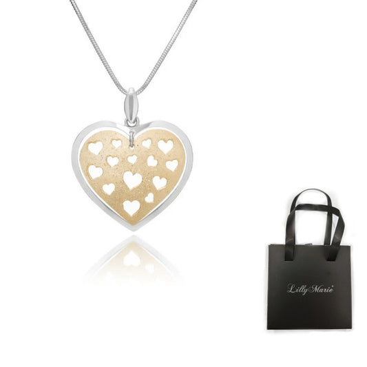 Silberkette mit Herzanhänger und Verpackung für Vitrine/Geschenkläden