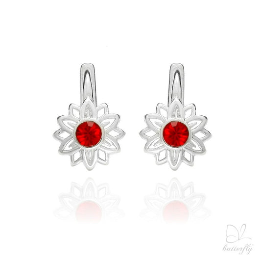 Ein Paar Kinderohrringe Blumen mit roten Zirkonia, aus 925 Silber, 12 mm x 6 mm, Anlaufgeschützt