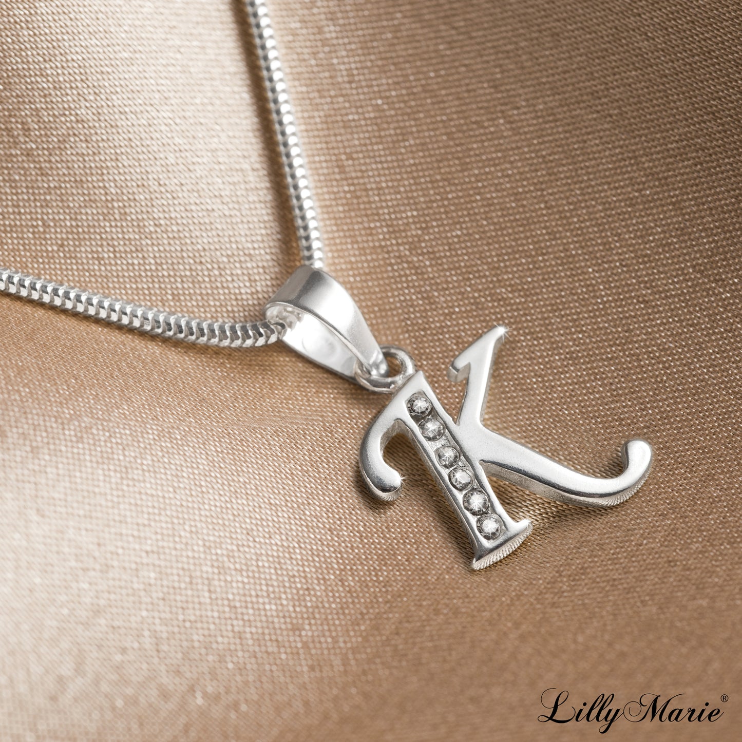 Buchstabenanhänger "K" aus 925 Silber, Anlaufgeschützt, ca. 15 mm x 12 mm. (ohne Kette)
