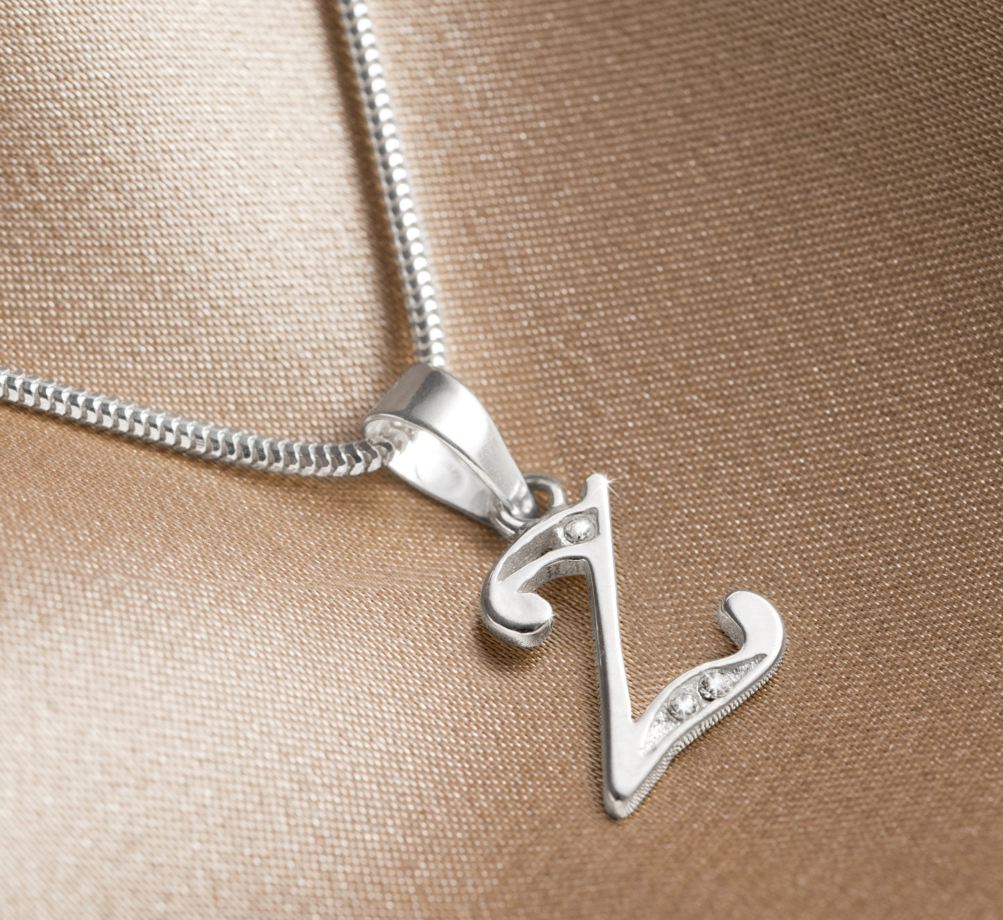 Buchstabenanhänger "Z" aus 925 Silber, Anlaufgeschützt, ca. 15 mm x 12 mm. (ohne Kette)